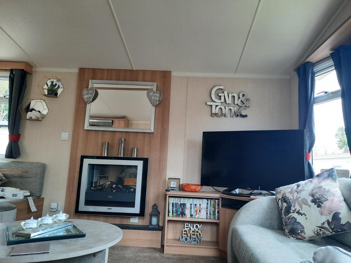 Haggerston Castle 3 Bedroom Deluxe Holiday Home Cheswick  Exterior foto